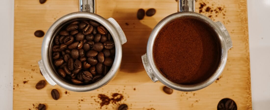 Whole Beans vs Ground Coffee for Beginners (Quick Overview)